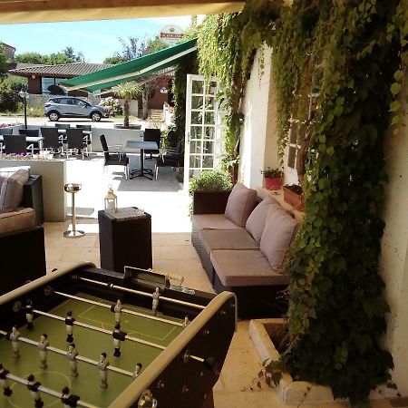Le Vieux Logis De Clam Hotel Exterior photo